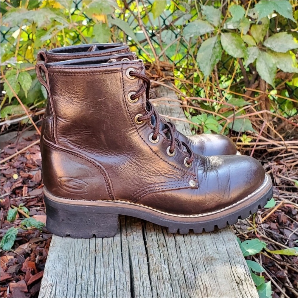 Sketchers boots
